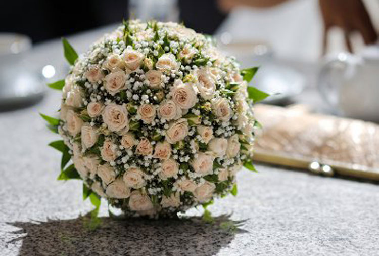 Bouquet rond de la mariée