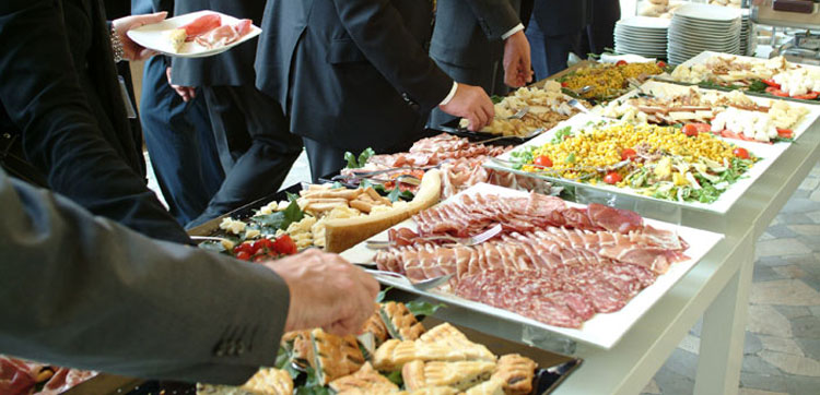 Choisir son traiteur : Le buffet dînatoire