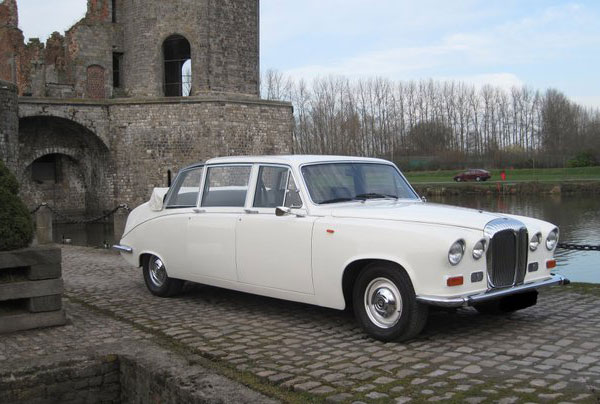 Location de véhicules: Daimler DS420 Limousine Location de véhicules: Daimler DS420 Limousine