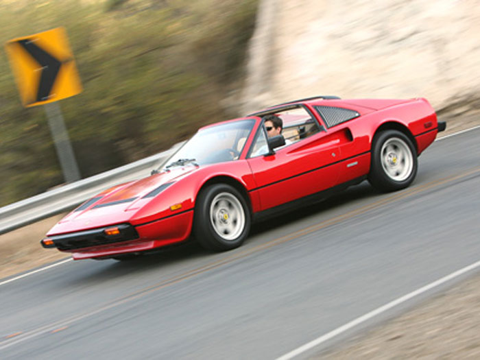 location voiture mariage Ferrari 308 gtsi