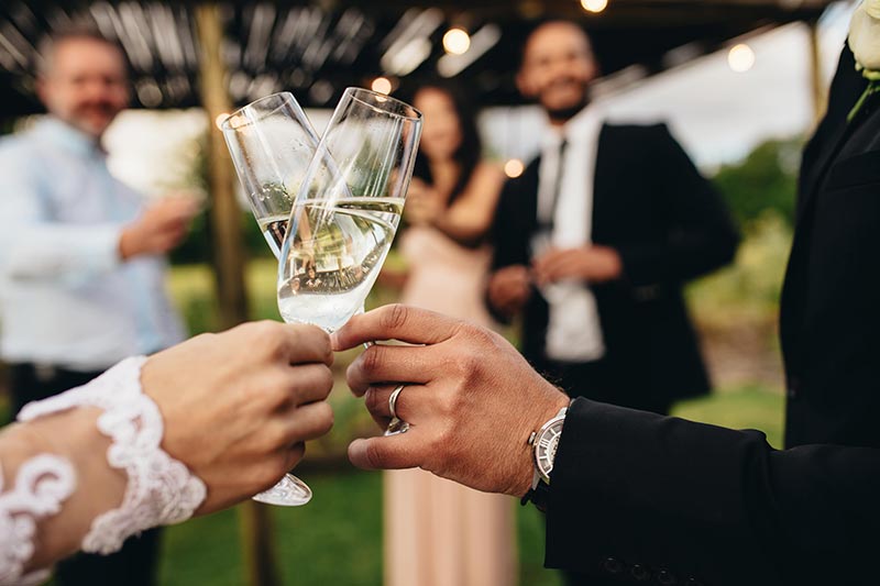 Pourquoi du champagne au mariage ?