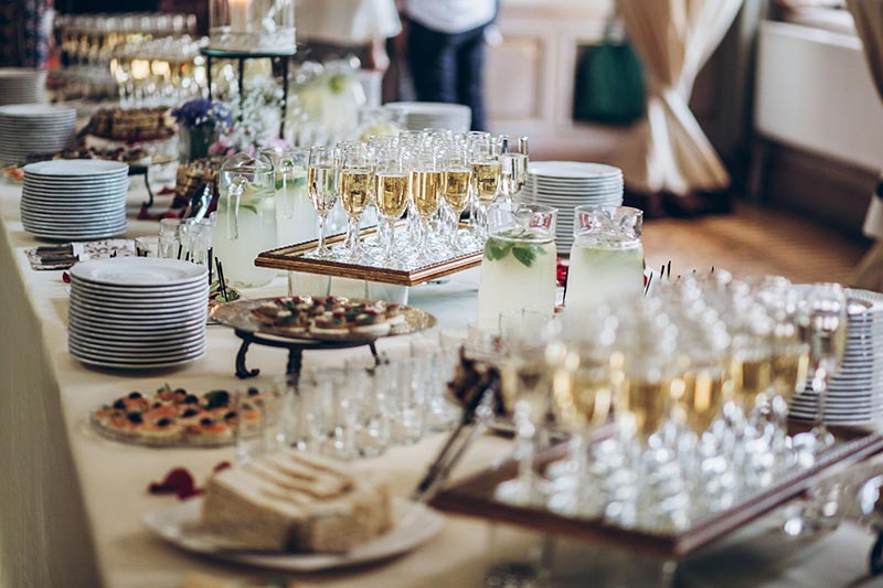 Comment présenter le champagne lors de la cérémonie de mariage ?