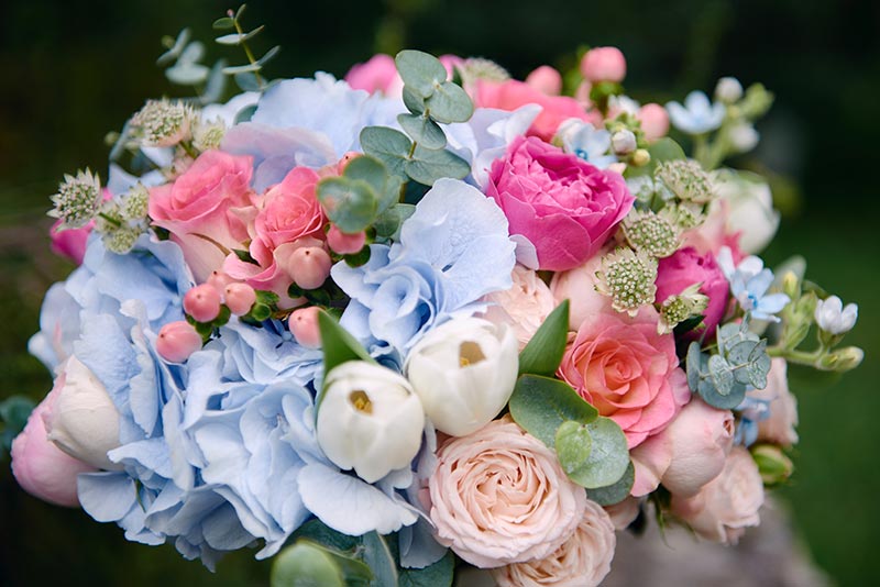 La signification symbolique des fleurs utilisées pour le bouquet