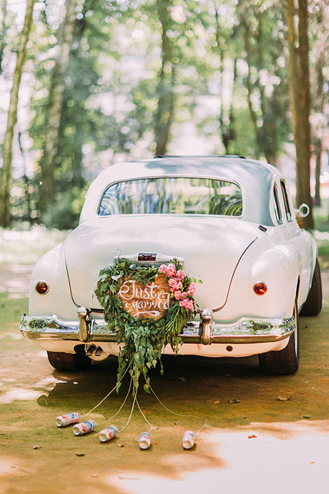 Décoration voiture mariage : idées créatives en 2024