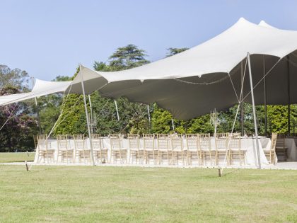 tente-nomade-fermee-pour-mariage-boheme-chic-et-unique